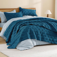 Queen Size Quilt Bedding Set