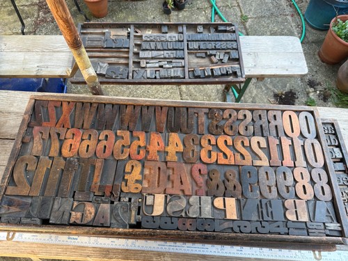 Four trays vintage - trays,