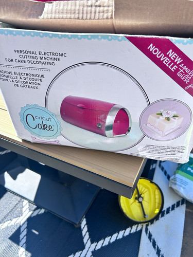 Cricut cake electronic cutting - cake,