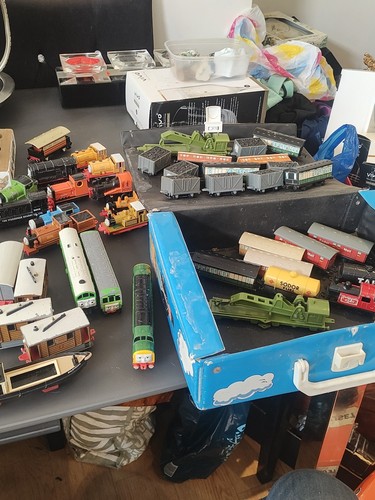 Thomas the tank engine - thomas,