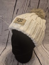 UGG Beanie Pom Pom