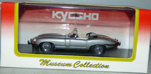 Kyosho 43rd scale jaguar - kyosho, 1:43rd