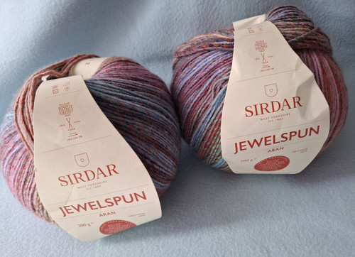 Sirdar jewelspun aran - 2,