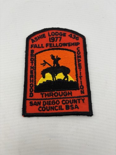 Vtg 1977 ashie - lodge, 436