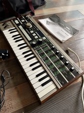 Korg MicroKORG Synthesizer