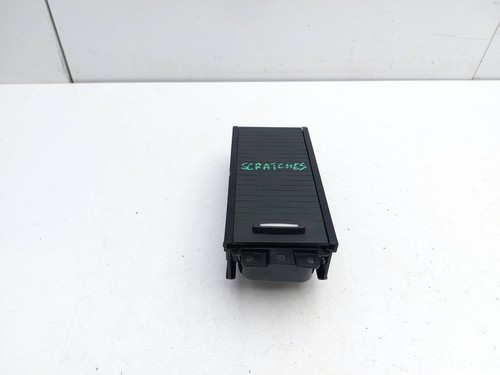 Centre console storage - centre,