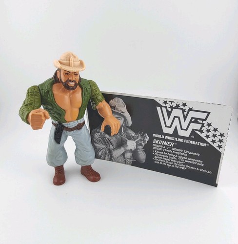 Skinner card wwf hasbro - card,
