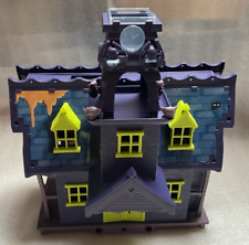 Scooby Doo Halloween Haunted Manor / Mansion Character Options