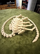 Poseable Facehugger Inspired