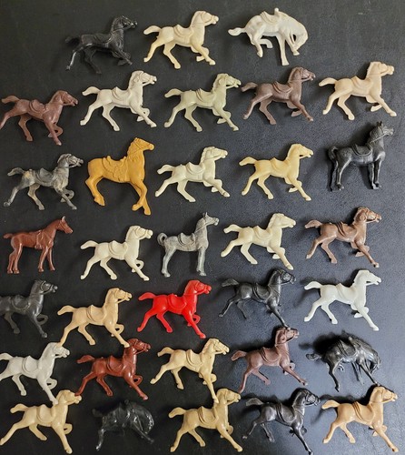 Lot vintage plastic toy - lot,