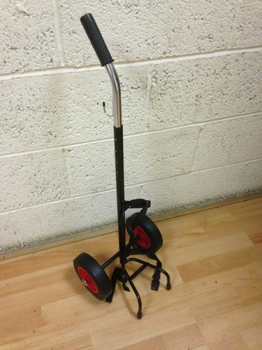 Gas cylinder trolley - &, e