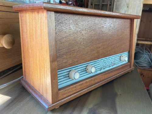 Mid century tube radio sapele - century,