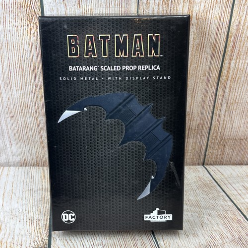 Batman batarang scaled prop - batarang,