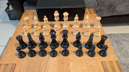 Vintage carlton chess - carlton,