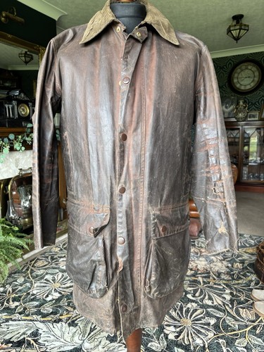 Vintage single crest barbour - crest,