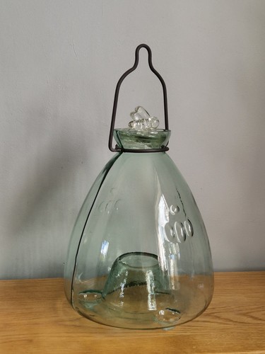 Large vintage glass wasp - large,