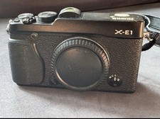 Fujifilm X-E1 16.3MP Digital