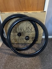 Bontrager Affinity TLR 700C