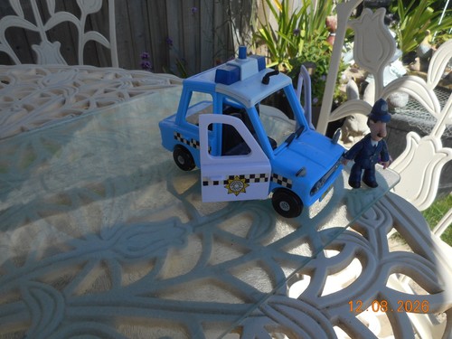 Smaller postman pat police - postman,