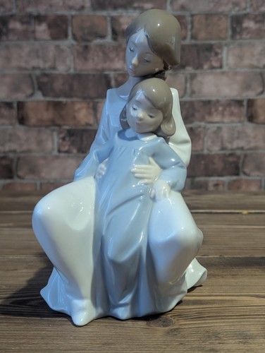 Nao lladro 1429 moment - by,
