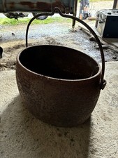 Vintage cast iron cooking pot