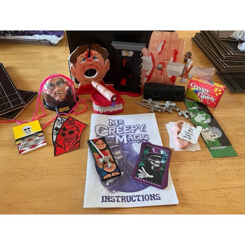 Unboxed creepy magic - creepy, set