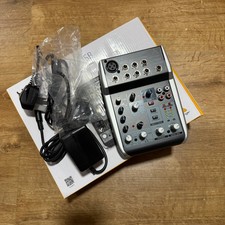 Behringer XENYX Q502USB Mixing