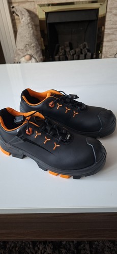 Uvex safety shoes size uk5 - shoes,