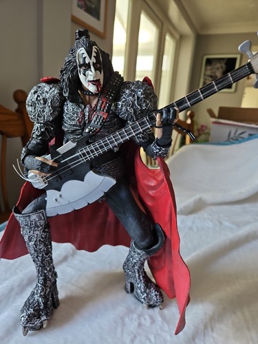 Kiss demon figure gene simmons - kiss,