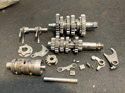 Suzuki 1986 complete - suzuki,
