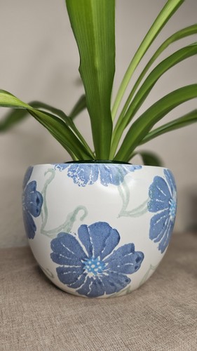 Vintage plant pot park - park, rose