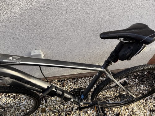 Giant roam hybrid bike - roam, –