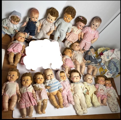 Tiny tears dolls - 19, lot