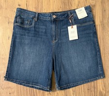 F and F Women's mid rise Jean Shorts Size 18 BNWT 