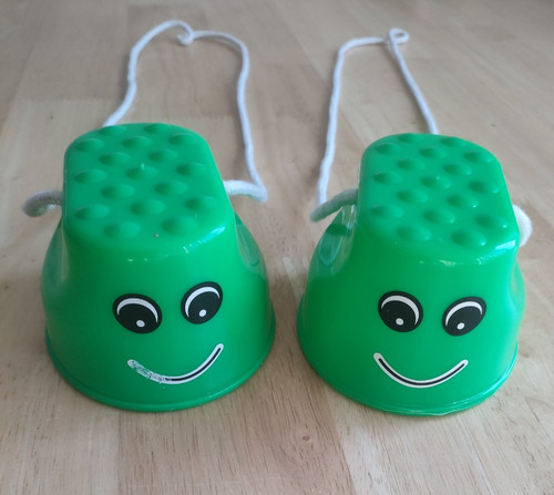 Green plastic kids walking - green,