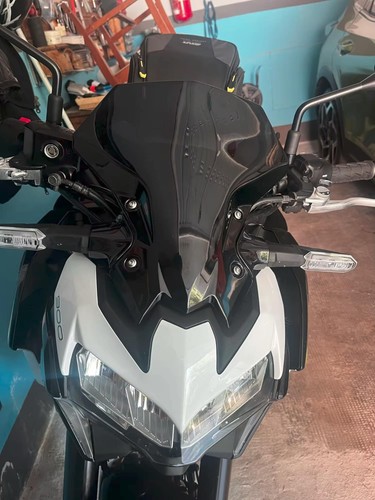 Motorcycle black windscreen - black,