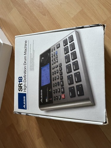 Alesis sr18 drum - drum, machine