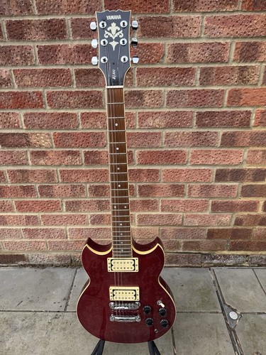 Yamaha 300 electric guitar - yamaha,