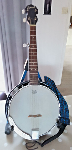 Ozark string short scale - string,