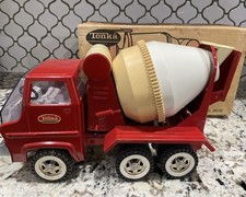 Vintage 1960’s Tonka Cement Mixer Truck 2620 with original box pressed steel 