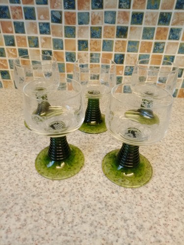 Green beehive stem wine - 5,