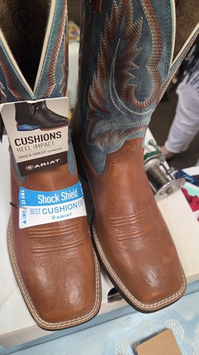 New ariat men boots - new,