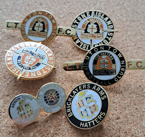 Luton town pin badges - 6,