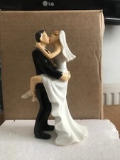 wedding cake toppers bride and