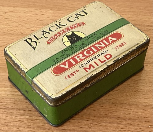 Vintage black cat cigarettes - black,
