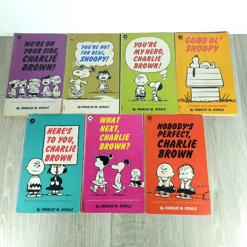 Snoopy peanuts vintage - snoopy,