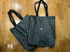 Lululemon shopping bag*2 , Christmas Edition, 42x35cm
