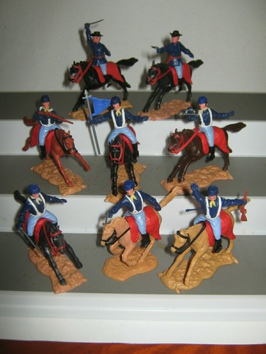 Timpo 7th cavalry mounted set