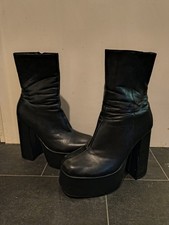 Koi Footwear Size 7 Black