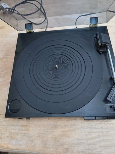 Aiwa stereo turntable system - aiwa,